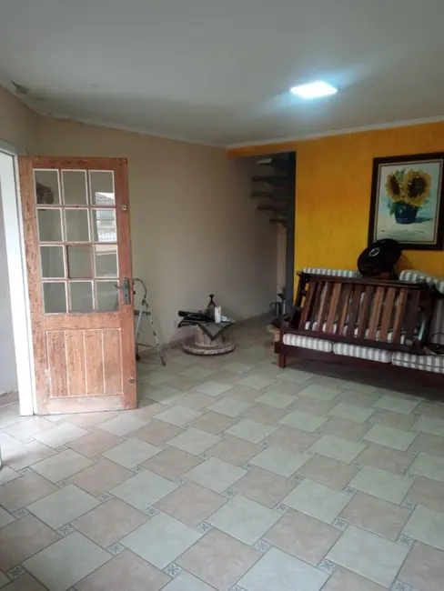 Foto 3 de Sobrado com 2 quartos à venda, 125m2 em Vila Nossa Senhora das Vitórias, Maua - SP