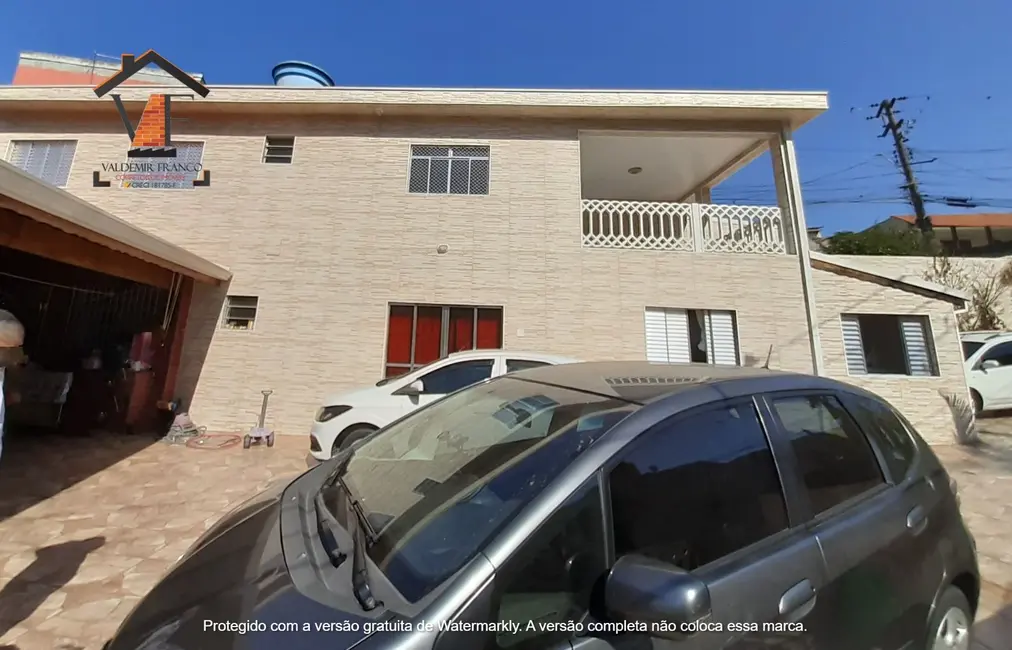 Sobrado com 3 quartos à venda, 250m2 em Jardim Cruzeiro, Maua - SP - imagem 2 Foto 2 de Sobrado com 3 quartos à venda, 250m2 em Jardim Cruzeiro, Maua - SP