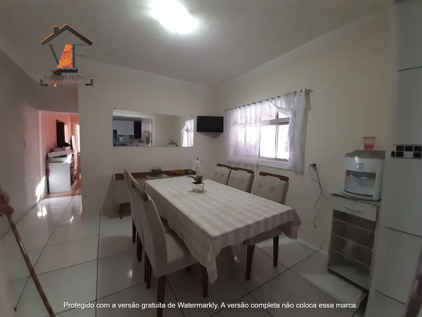 Sobrado com 3 quartos à venda, 250m2 em Jardim Cruzeiro, Maua - SP - imagem 8 Foto 8 de Sobrado com 3 quartos à venda, 250m2 em Jardim Cruzeiro, Maua - SP