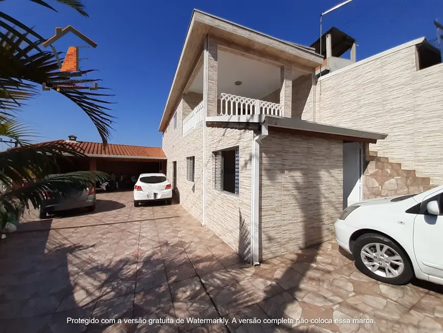 Sobrado com 3 quartos à venda, 250m2 em Jardim Cruzeiro, Maua - SP - imagem 1 Foto 1 de Sobrado com 3 quartos à venda, 250m2 em Jardim Cruzeiro, Maua - SP