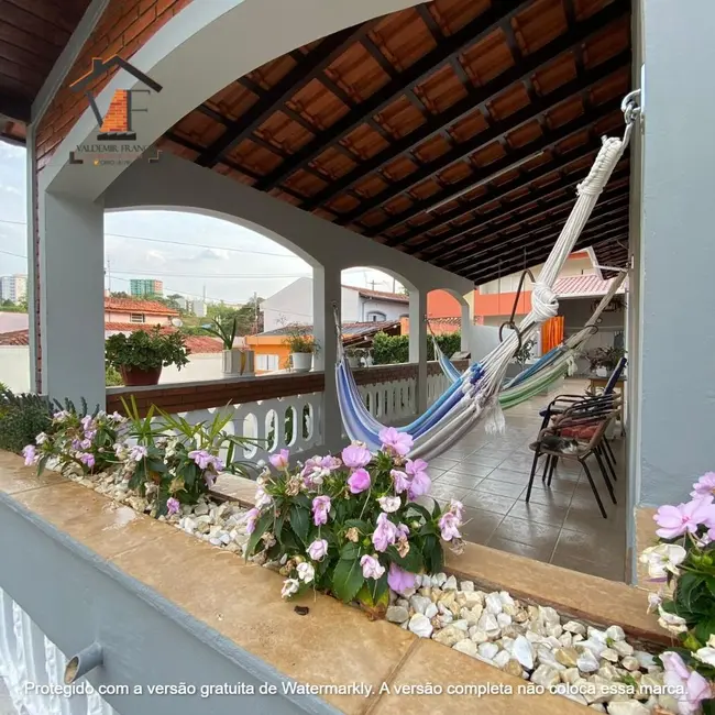 Foto 5 de Casa com 4 quartos à venda, 255m2 em Socorro - SP