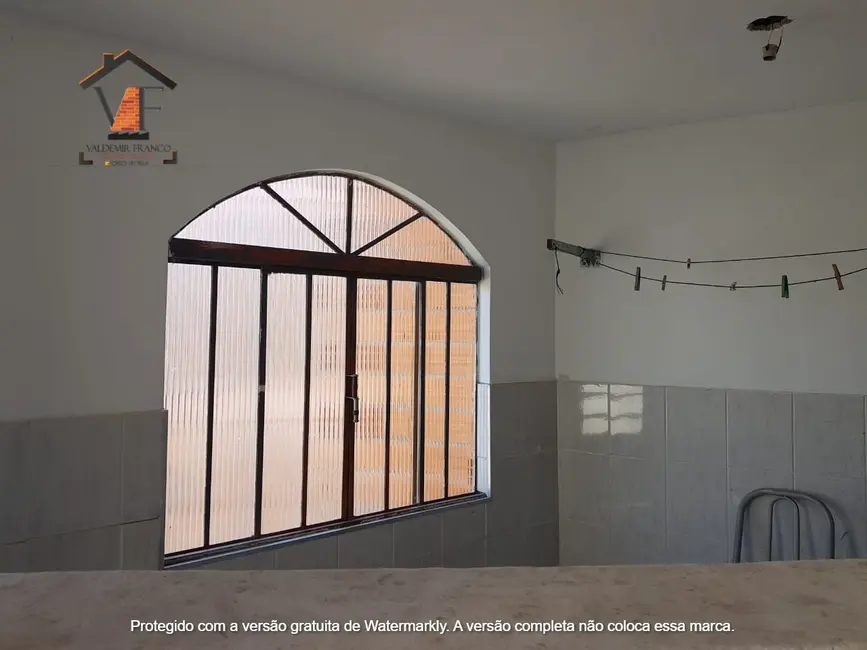 Foto 4 de Sobrado com 2 quartos à venda, 125m2 em Jardim Guapituba, Maua - SP