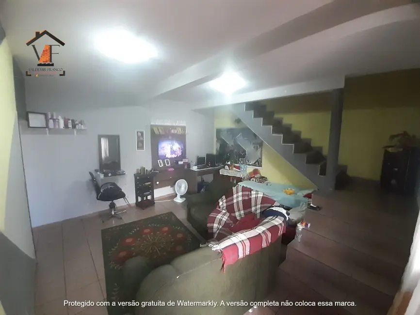 Sobrado com 3 quartos à venda, 271m2 em Jardim Itapark, Maua - SP - imagem 5 Foto 5 de Sobrado com 3 quartos à venda, 271m2 em Jardim Itapark, Maua - SP