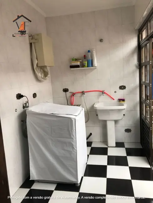 Sobrado com 4 quartos à venda, 250m2 em Vila Nossa Senhora das Vitórias, Maua - SP - imagem 8 Foto 8 de Sobrado com 4 quartos à venda, 250m2 em Vila Nossa Senhora das Vitórias, Maua - SP