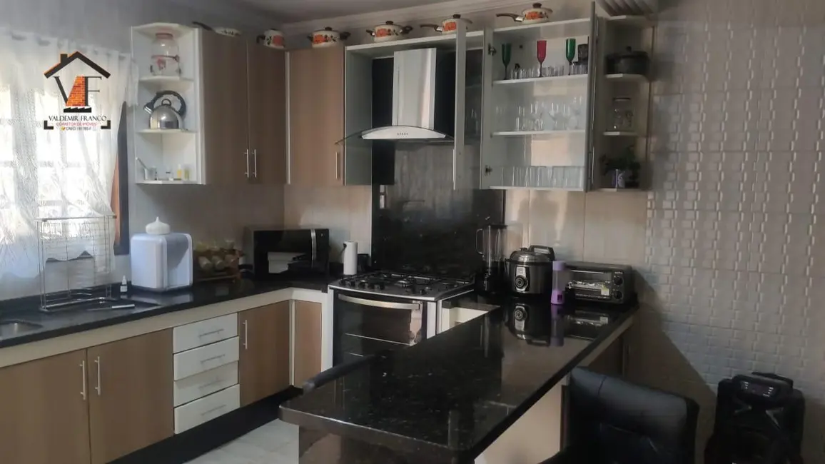 Foto 8 de Sobrado com 3 quartos à venda, 174m2 em Jardim Pilar, Maua - SP