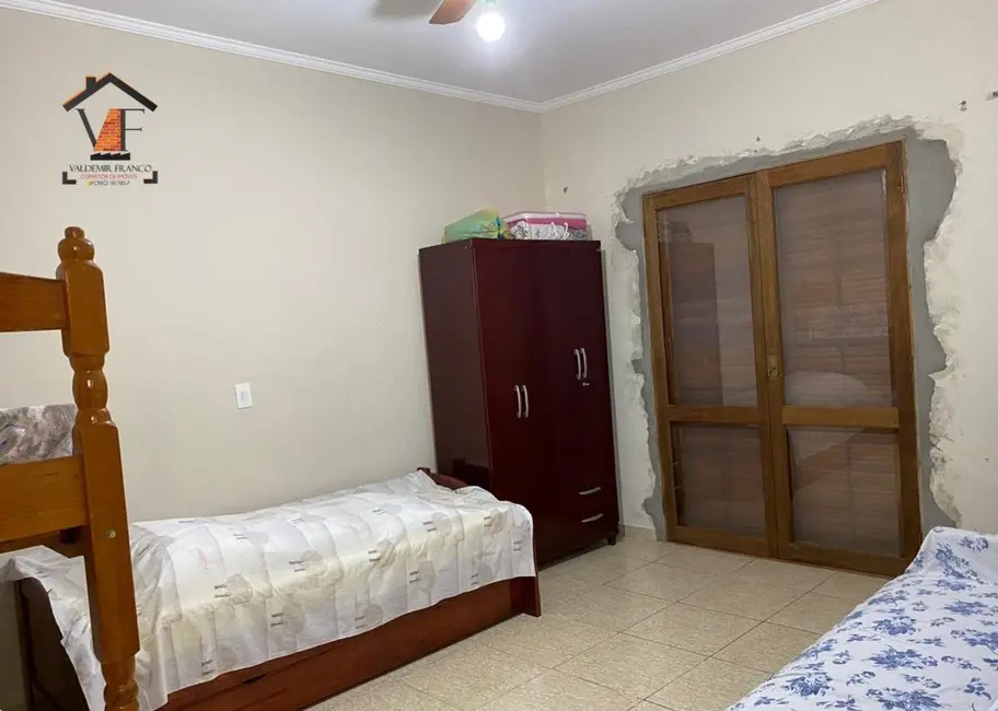 Chácara com 4 quartos à venda, 1552m2 em Laranjal Paulista - SP - imagem 4 Foto 4 de Chácara com 4 quartos à venda, 1552m2 em Laranjal Paulista - SP