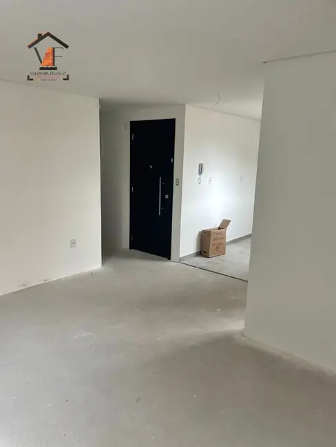 Foto 4 de Apartamento com 2 quartos à venda, 61m2 em Jardim Campo Verde, Maua - SP