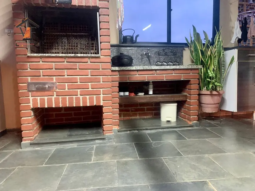 Foto 9 de Casa com 3 quartos à venda, 256m2 em Jardim Zaira, Maua - SP