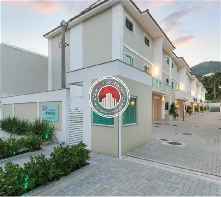 Foto 2 de Casa com 3 quartos à venda, 156m2 em Taquara, Rio De Janeiro - RJ