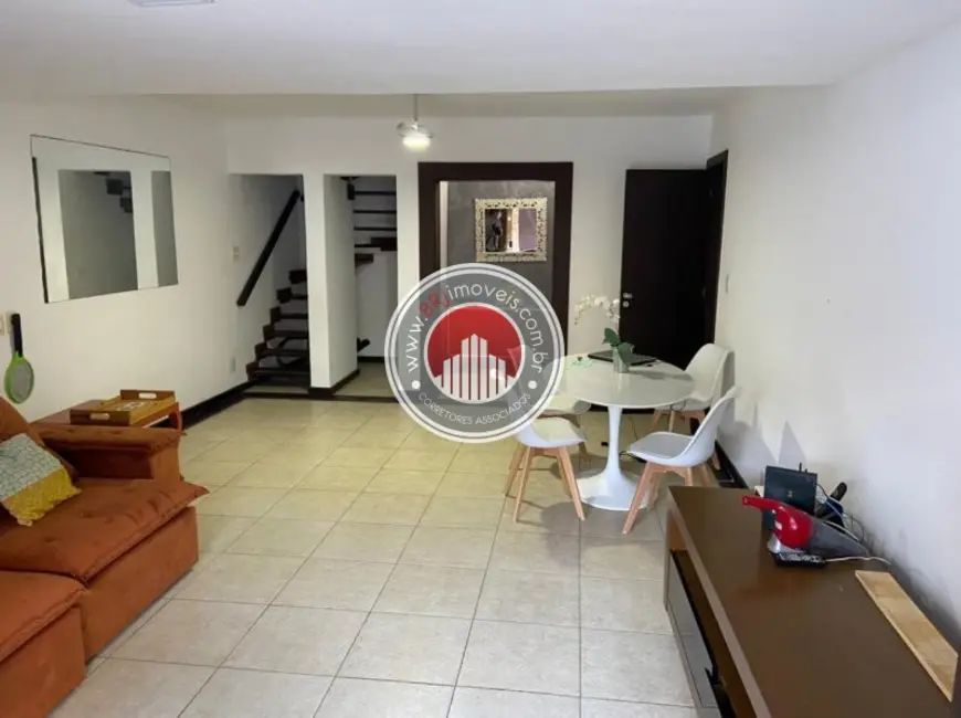 Foto 2 de Casa com 4 quartos à venda, 172m2 em Barra da Tijuca, Rio De Janeiro - RJ