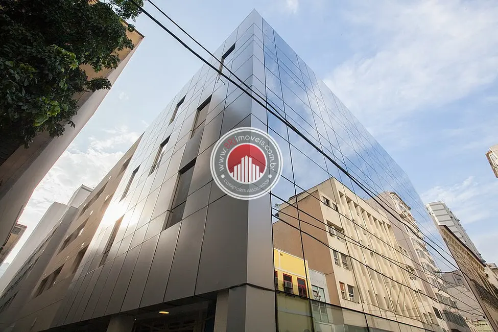 Sala Comercial à venda, 22m2 em Centro, Rio De Janeiro - RJ - imagem 1 Foto 1 de Sala Comercial à venda, 22m2 em Centro, Rio De Janeiro - RJ