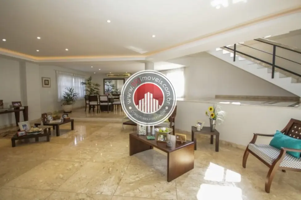 Casa com 4 quartos à venda, 750m2 em Barra da Tijuca, Rio De Janeiro - RJ - imagem 7 Foto 7 de Casa com 4 quartos à venda, 750m2 em Barra da Tijuca, Rio De Janeiro - RJ