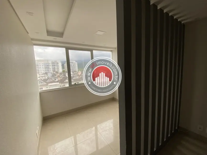 Sala Comercial à venda, 24m2 em Recreio dos Bandeirantes, Rio De Janeiro - RJ - imagem 4 Foto 4 de Sala Comercial à venda, 24m2 em Recreio dos Bandeirantes, Rio De Janeiro - RJ