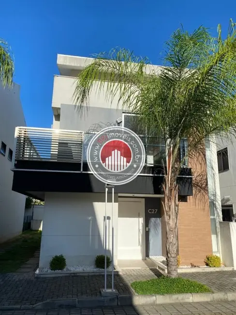 Casa com 3 quartos à venda, 268m2 em Recreio dos Bandeirantes, Rio De Janeiro - RJ - imagem 5 Foto 5 de Casa com 3 quartos à venda, 268m2 em Recreio dos Bandeirantes, Rio De Janeiro - RJ