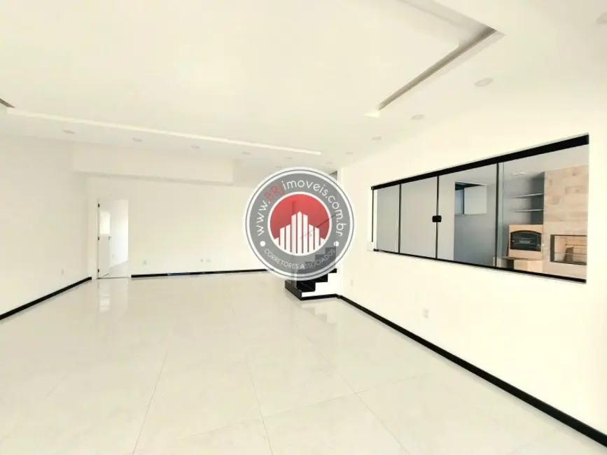 Foto 8 de Casa com 5 quartos à venda, 380m2 em Recreio dos Bandeirantes, Rio De Janeiro - RJ