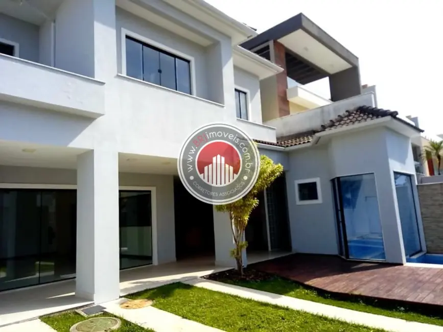 Foto 2 de Casa com 5 quartos à venda, 380m2 em Recreio dos Bandeirantes, Rio De Janeiro - RJ