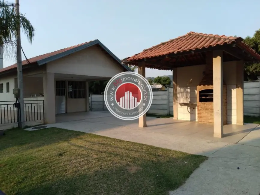 Foto 1 de Apartamento com 2 quartos à venda, 45m2 em Santa Cruz, Rio De Janeiro - RJ