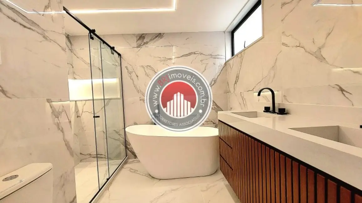 Foto 4 de Casa com 4 quartos à venda, 310m2 em Recreio dos Bandeirantes, Rio De Janeiro - RJ