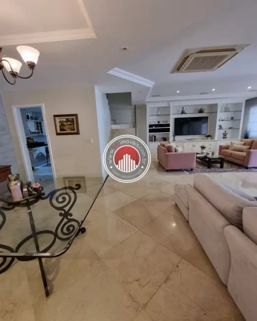 Casa com 4 quartos à venda, 450m2 em Recreio dos Bandeirantes, Rio De Janeiro - RJ - imagem 9 Foto 9 de Casa com 4 quartos à venda, 450m2 em Recreio dos Bandeirantes, Rio De Janeiro - RJ