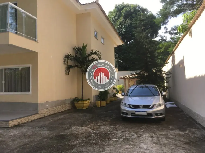Casa com 6 quartos à venda, 612m2 em Jacarepaguá, Rio De Janeiro - RJ - imagem 4 Foto 4 de Casa com 6 quartos à venda, 612m2 em Jacarepaguá, Rio De Janeiro - RJ