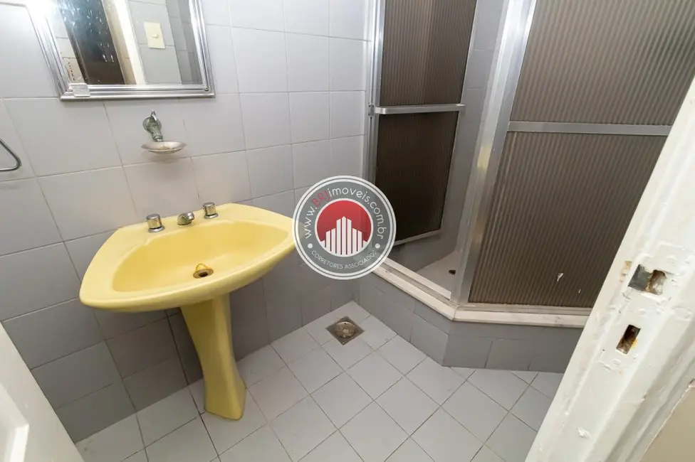 Foto 3 de Apartamento com 4 quartos à venda, 230m2 em Copacabana, Rio De Janeiro - RJ