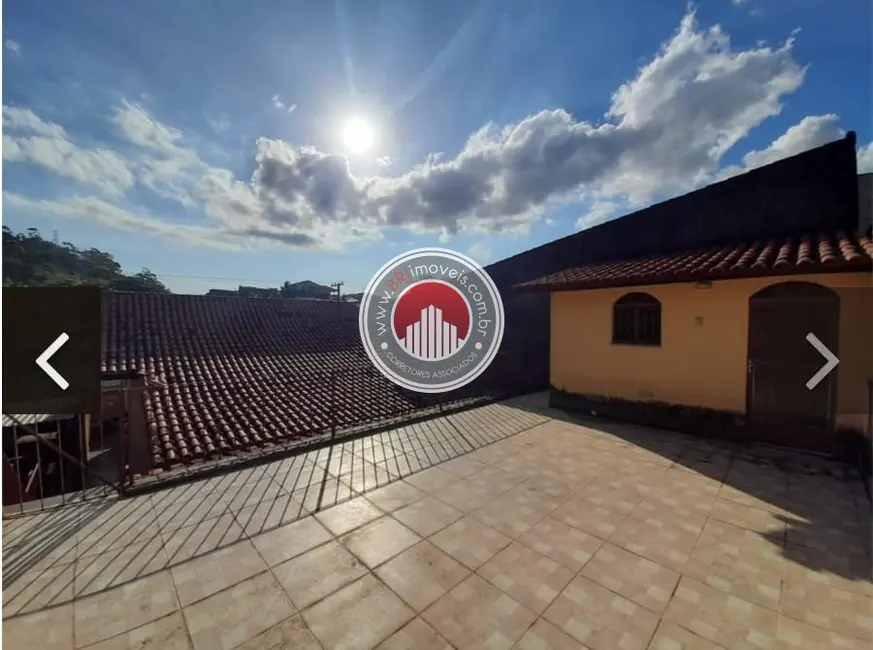 Casa com 3 quartos à venda, 202m2 em Senador Vasconcelos, Rio De Janeiro - RJ - imagem 9 Foto 9 de Casa com 3 quartos à venda, 202m2 em Senador Vasconcelos, Rio De Janeiro - RJ