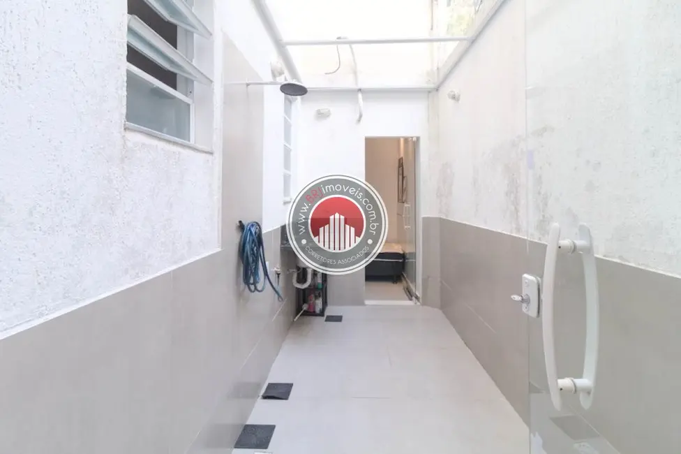 Apartamento com 2 quartos à venda em Botafogo, Rio De Janeiro - RJ - imagem 2 Foto 2 de Apartamento com 2 quartos à venda em Botafogo, Rio De Janeiro - RJ