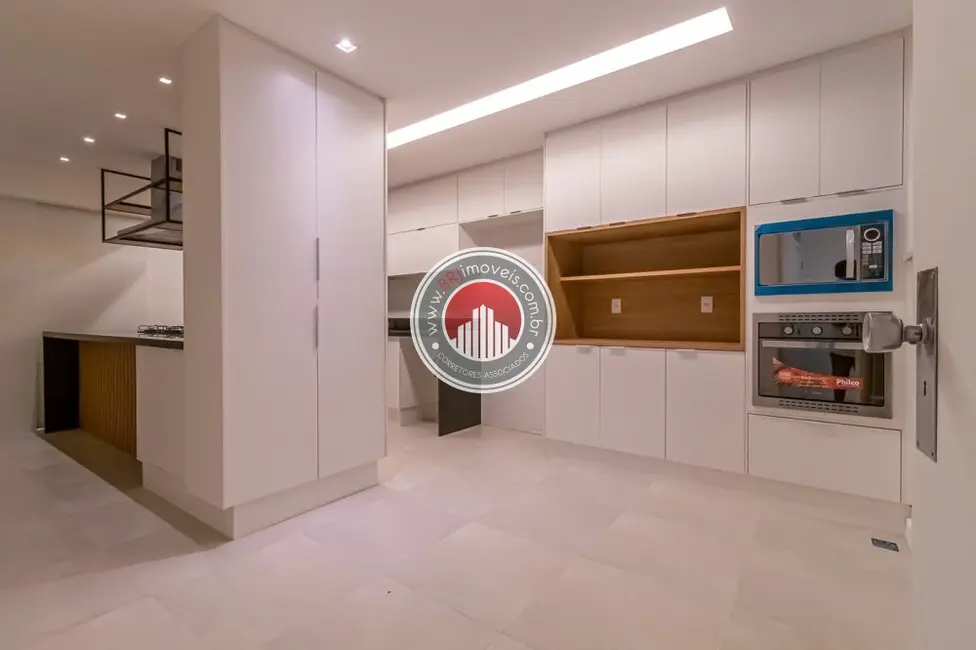 Foto 3 de Apartamento com 4 quartos à venda, 330m2 em Copacabana, Rio De Janeiro - RJ