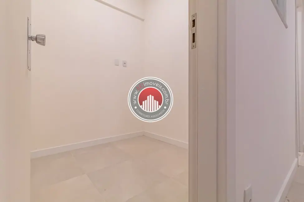 Foto 8 de Apartamento com 4 quartos à venda, 330m2 em Copacabana, Rio De Janeiro - RJ