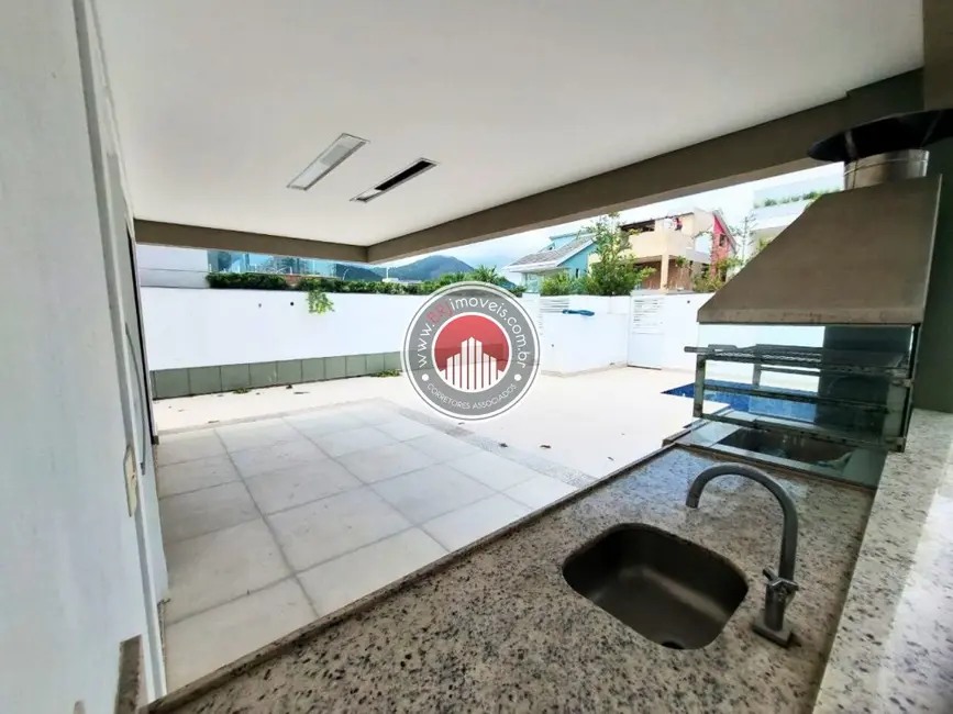 Foto 4 de Casa de Condomínio com 5 quartos à venda, 300m2 em Recreio dos Bandeirantes, Rio De Janeiro - RJ