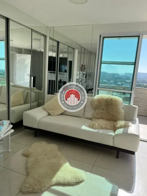 Cobertura com 3 quartos à venda, 158m2 em Barra da Tijuca, Rio De Janeiro - RJ - imagem 3 Foto 3 de Cobertura com 3 quartos à venda, 158m2 em Barra da Tijuca, Rio De Janeiro - RJ