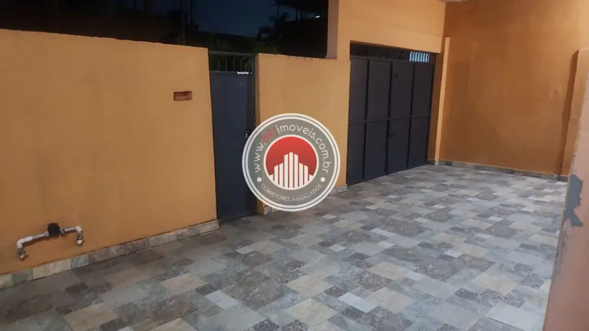 Foto 2 de Casa com 3 quartos à venda, 243m2 em Santa Eugênia, Nova Iguacu - RJ