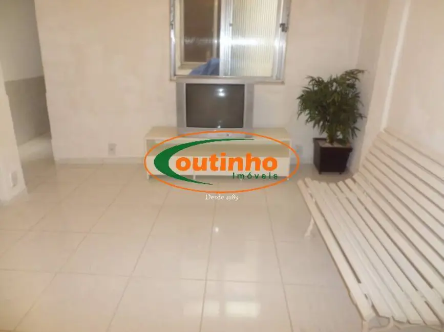 Foto 2 de Apartamento com 2 quartos à venda, 85m2 em Praça da Bandeira, Rio De Janeiro - RJ