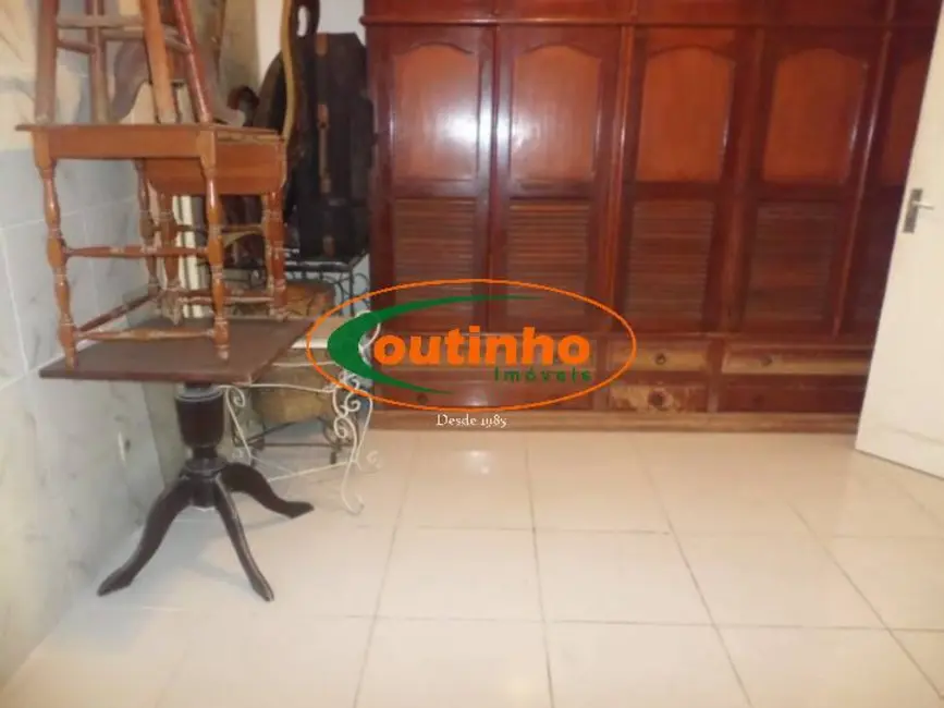 Foto 4 de Apartamento com 2 quartos à venda, 85m2 em Praça da Bandeira, Rio De Janeiro - RJ