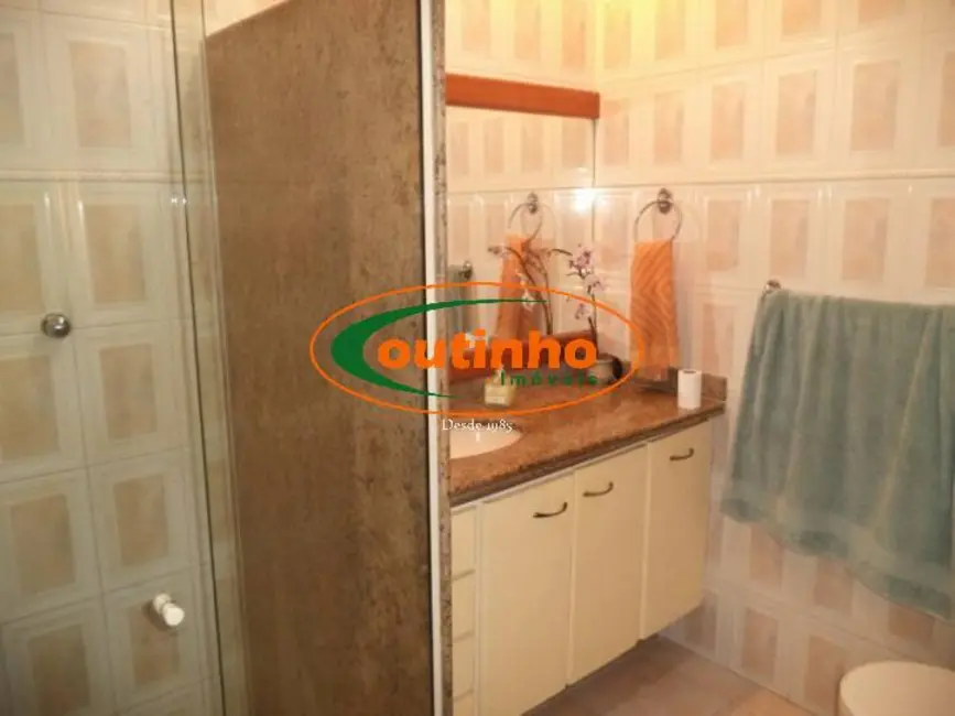 Apartamento com 4 quartos à venda, 160m2 em Tijuca, Rio De Janeiro - RJ - imagem 7 Foto 7 de Apartamento com 4 quartos à venda, 160m2 em Tijuca, Rio De Janeiro - RJ