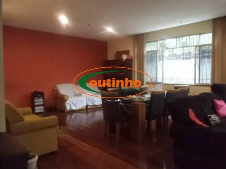 Foto 1 de Casa com 5 quartos à venda, 520m2 em Grajaú, Rio De Janeiro - RJ