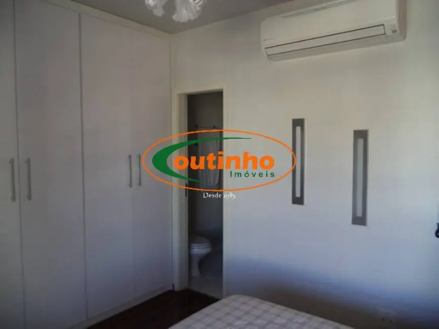 Apartamento com 2 quartos à venda, 205m2 em Tijuca, Rio De Janeiro - RJ - imagem 4 Foto 4 de Apartamento com 2 quartos à venda, 205m2 em Tijuca, Rio De Janeiro - RJ