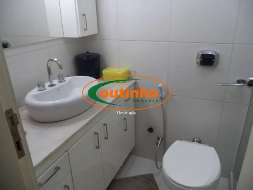 Apartamento com 2 quartos à venda, 205m2 em Tijuca, Rio De Janeiro - RJ - imagem 8 Foto 8 de Apartamento com 2 quartos à venda, 205m2 em Tijuca, Rio De Janeiro - RJ