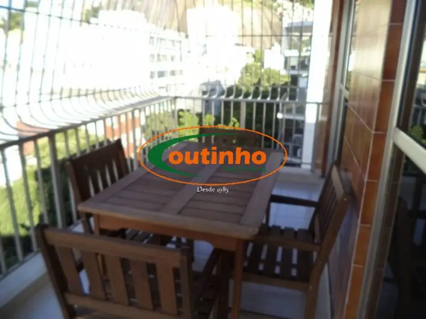 Apartamento com 2 quartos à venda, 205m2 em Tijuca, Rio De Janeiro - RJ - imagem 3 Foto 3 de Apartamento com 2 quartos à venda, 205m2 em Tijuca, Rio De Janeiro - RJ