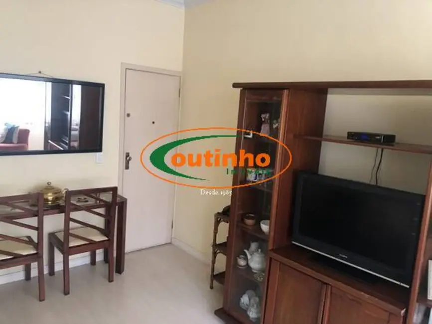 Foto 2 de Apartamento com 2 quartos à venda, 70m2 em Tijuca, Rio De Janeiro - RJ
