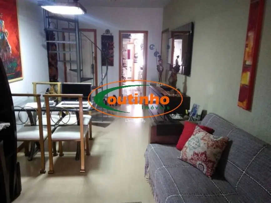 Apartamento com 3 quartos à venda, 160m2 em Tijuca, Rio De Janeiro - RJ - imagem 5 Foto 5 de Apartamento com 3 quartos à venda, 160m2 em Tijuca, Rio De Janeiro - RJ