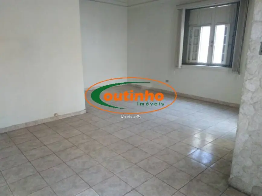 Casa com 5 quartos à venda, 213m2 em Grajaú, Rio De Janeiro - RJ - imagem 8 Foto 8 de Casa com 5 quartos à venda, 213m2 em Grajaú, Rio De Janeiro - RJ