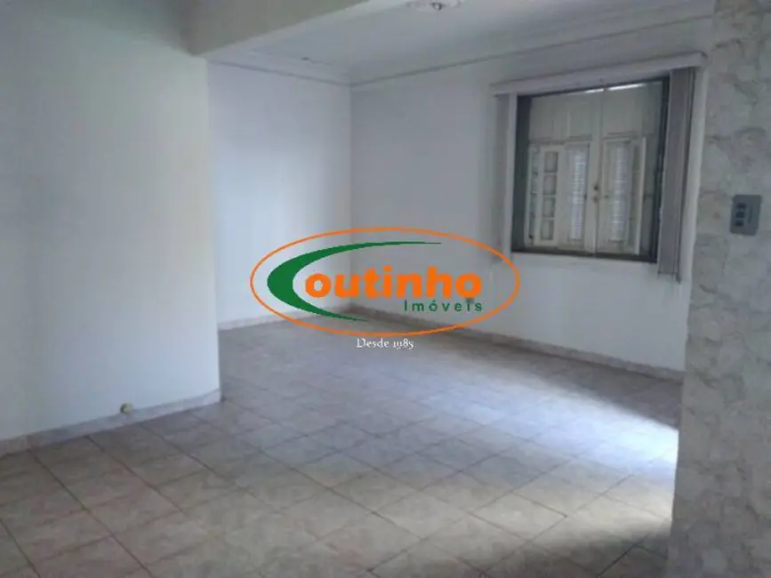 Casa com 5 quartos à venda, 213m2 em Grajaú, Rio De Janeiro - RJ - imagem 4 Foto 4 de Casa com 5 quartos à venda, 213m2 em Grajaú, Rio De Janeiro - RJ