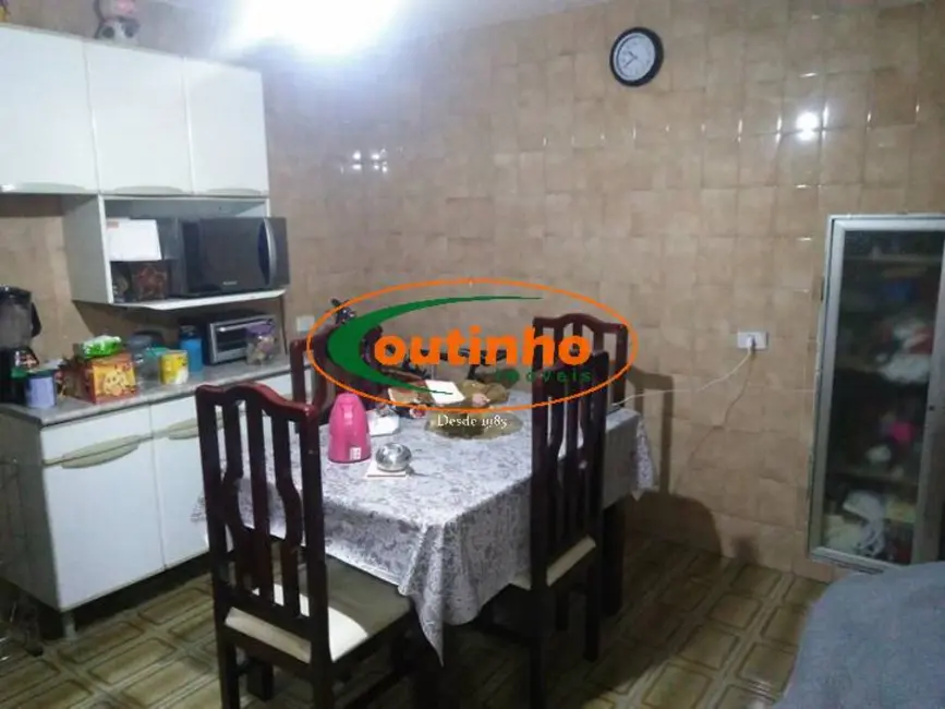 Casa com 4 quartos à venda, 250m2 em Vila Isabel, Rio De Janeiro - RJ - imagem 9 Foto 9 de Casa com 4 quartos à venda, 250m2 em Vila Isabel, Rio De Janeiro - RJ