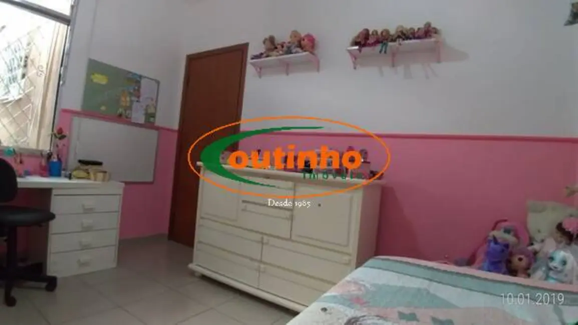 Casa com 4 quartos à venda, 250m2 em Vila Isabel, Rio De Janeiro - RJ - imagem 6 Foto 6 de Casa com 4 quartos à venda, 250m2 em Vila Isabel, Rio De Janeiro - RJ