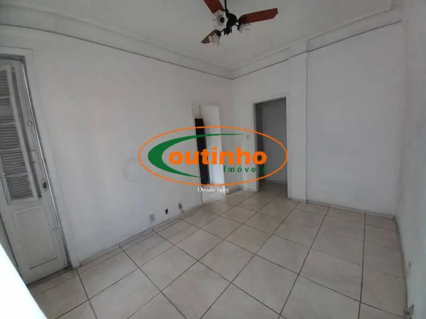 Foto 2 de Apartamento com 3 quartos à venda, 78m2 em Tijuca, Rio De Janeiro - RJ