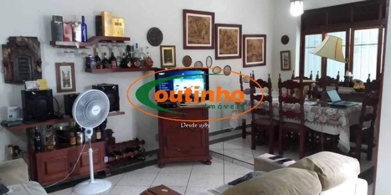 Casa com 3 quartos à venda, 226m2 em Vila Isabel, Rio De Janeiro - RJ - imagem 4 Foto 4 de Casa com 3 quartos à venda, 226m2 em Vila Isabel, Rio De Janeiro - RJ