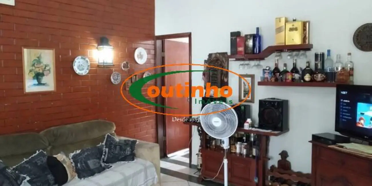 Casa com 3 quartos à venda, 226m2 em Vila Isabel, Rio De Janeiro - RJ - imagem 3 Foto 3 de Casa com 3 quartos à venda, 226m2 em Vila Isabel, Rio De Janeiro - RJ