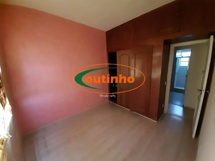 Apartamento com 3 quartos à venda, 87m2 em Tijuca, Rio De Janeiro - RJ - imagem 5 Foto 5 de Apartamento com 3 quartos à venda, 87m2 em Tijuca, Rio De Janeiro - RJ