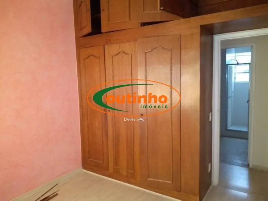 Apartamento com 3 quartos à venda, 87m2 em Tijuca, Rio De Janeiro - RJ - imagem 9 Foto 9 de Apartamento com 3 quartos à venda, 87m2 em Tijuca, Rio De Janeiro - RJ